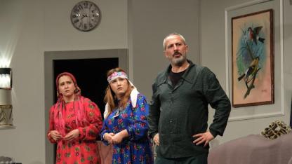 EBB Şehir Tiyatrosu’nun Yeni Oyunu “ORGANİYASYON” Büyük Beğeni Topladı