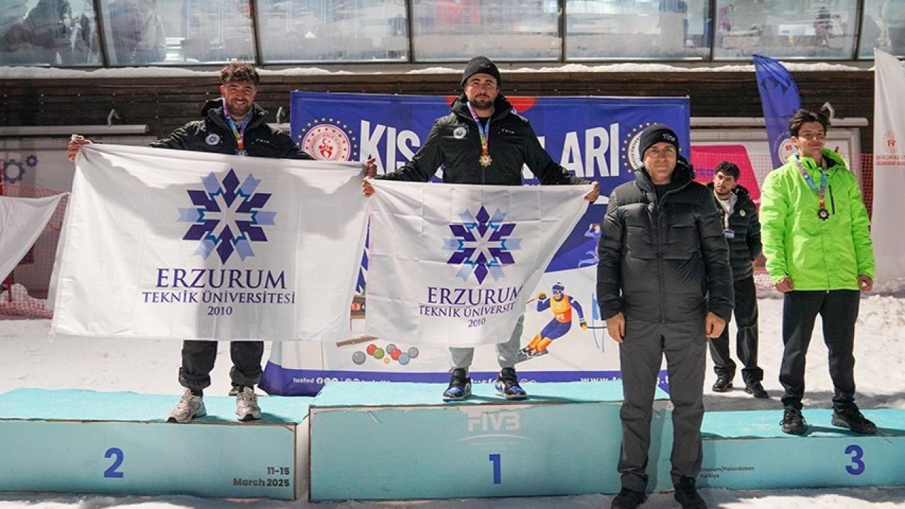Erzurum Teknik Üniversitesi Snowboard Türkiye şampiyonu oldu