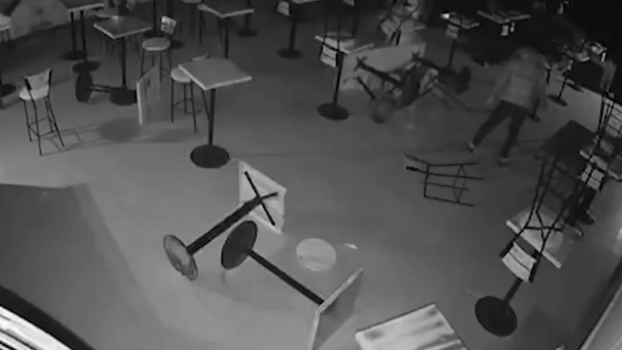 Esnafı haraca bağlayan ’Dönmezler’ suç örgütüne operasyon