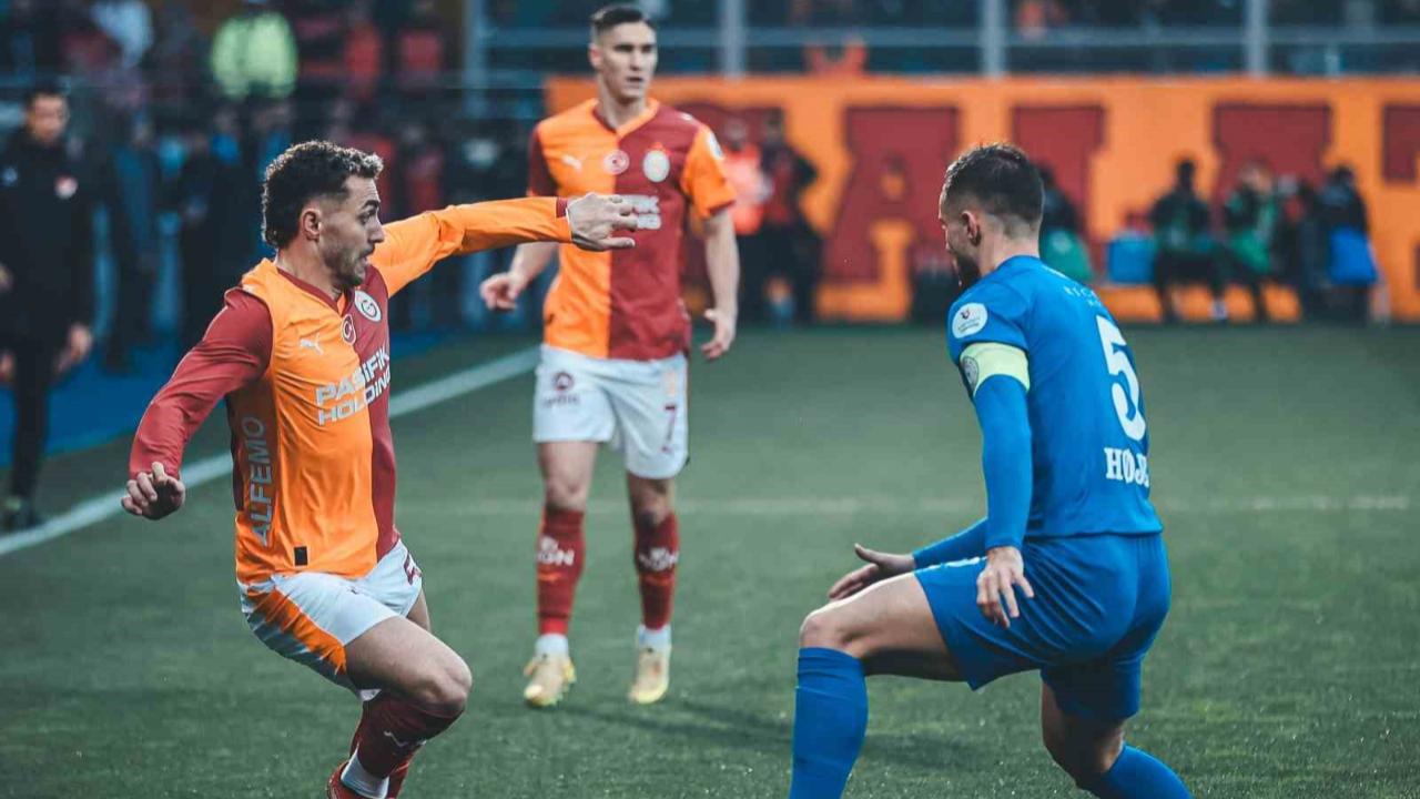 Galatasaray yenilmezlik serisini 9 maça çıkardı