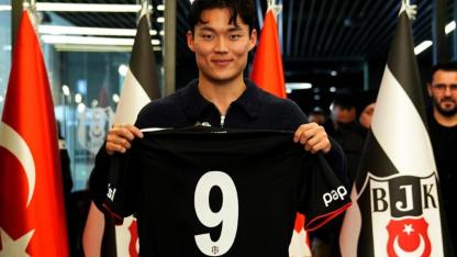 Hyeon-gyu Oh imza gününde taraftarlarla buluştu