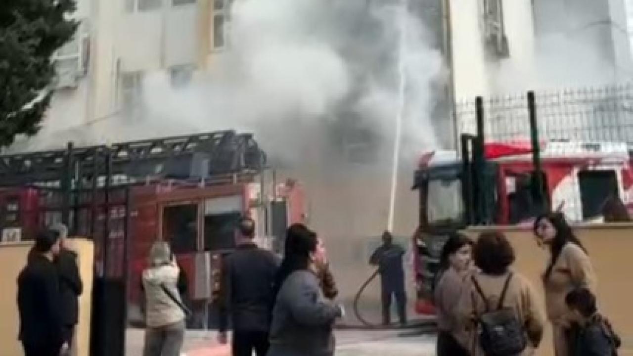 İlkokulda yangın çıktı, öğrenciler tahliye edildi