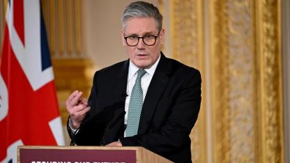 İngiltere Başbakanı Starmer'dan istifa çağrılarına yanıt: "Görevimden vazgeçmeyeceğim"