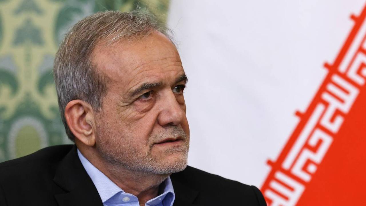 İran Cumhurbaşkanı Pezeşkiyan: "İran-ABD görüşmeleri ileriye doğru atılmış bir adım oldu"