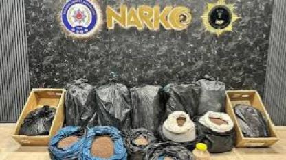 İstanbul’da kahveye emdirilmiş 374 kilo 600 gram uyuşturucu madde ele geçirildi