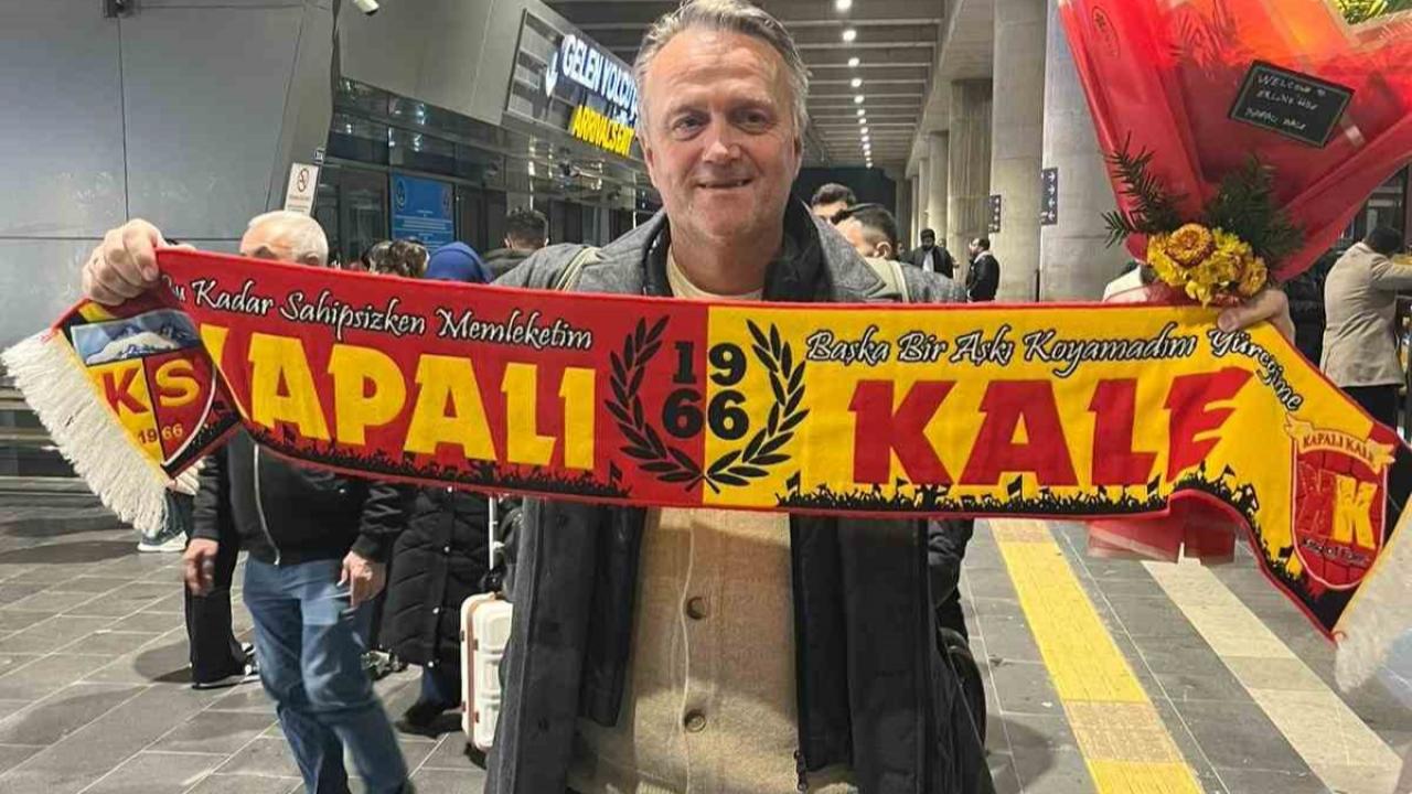 Kayserispor’un yeni teknik direktörü Erling Moe kente geldi