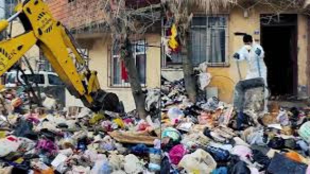 Kötü koku ihbarıyla gidilen evden 30 ton çöp çıktı