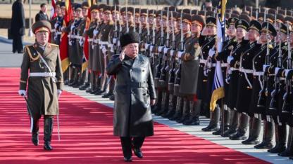 Kuzey Kore lideri Kim: "Ordumuzun savaş cephesi daha da genişleyecek"