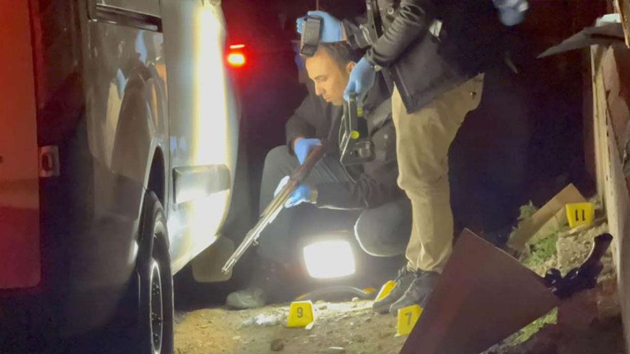 Maskeli şahıslar, iki kardeşe silahlı saldırı düzenledi: 1 ölü, 1 yaralı