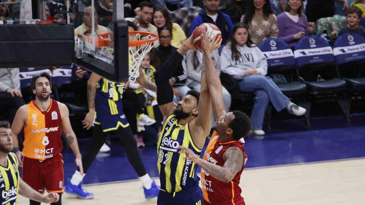 Potadaki derbide kazanan Fenerbahçe