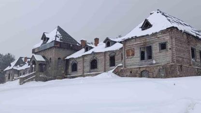 Sarıkamış’taki asırlık Rus köşkü yok oluyor