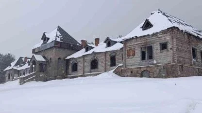 Sarıkamış’taki asırlık Rus köşkü yok oluyor