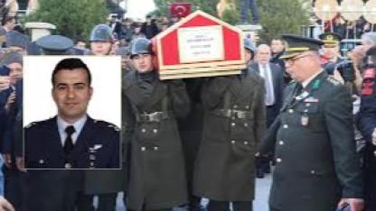Şehit Pilot Binbaşı İbrahim Bolat İzmir’de son yolculuğuna uğurlandı