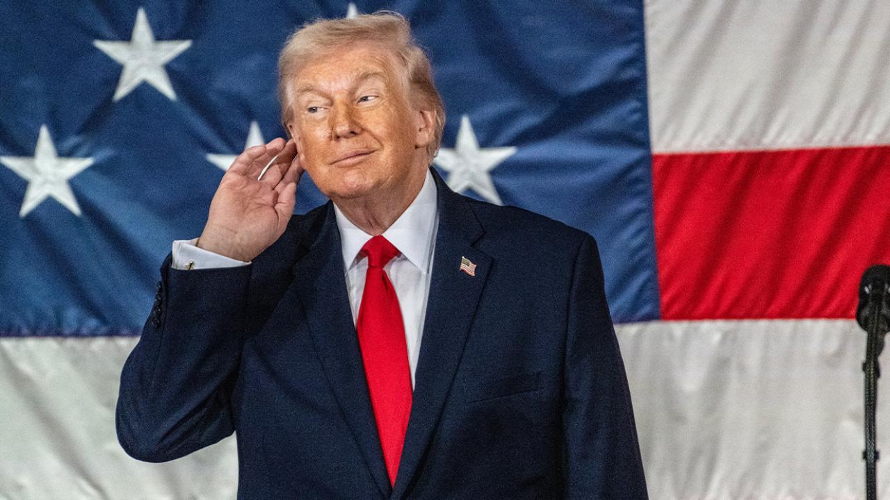 Trump, Diego Garcia'daki askeri üssü İran'a yönelik olası saldırılarda kullanabileceklerini belirtti