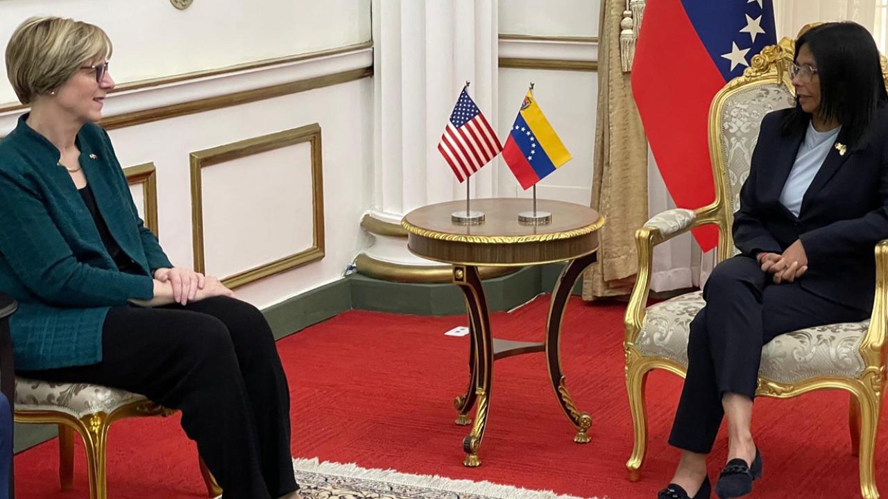 Venezuela Geçici Devlet Başkanı Rodriguez, ABD'li temsilciyle görüştü