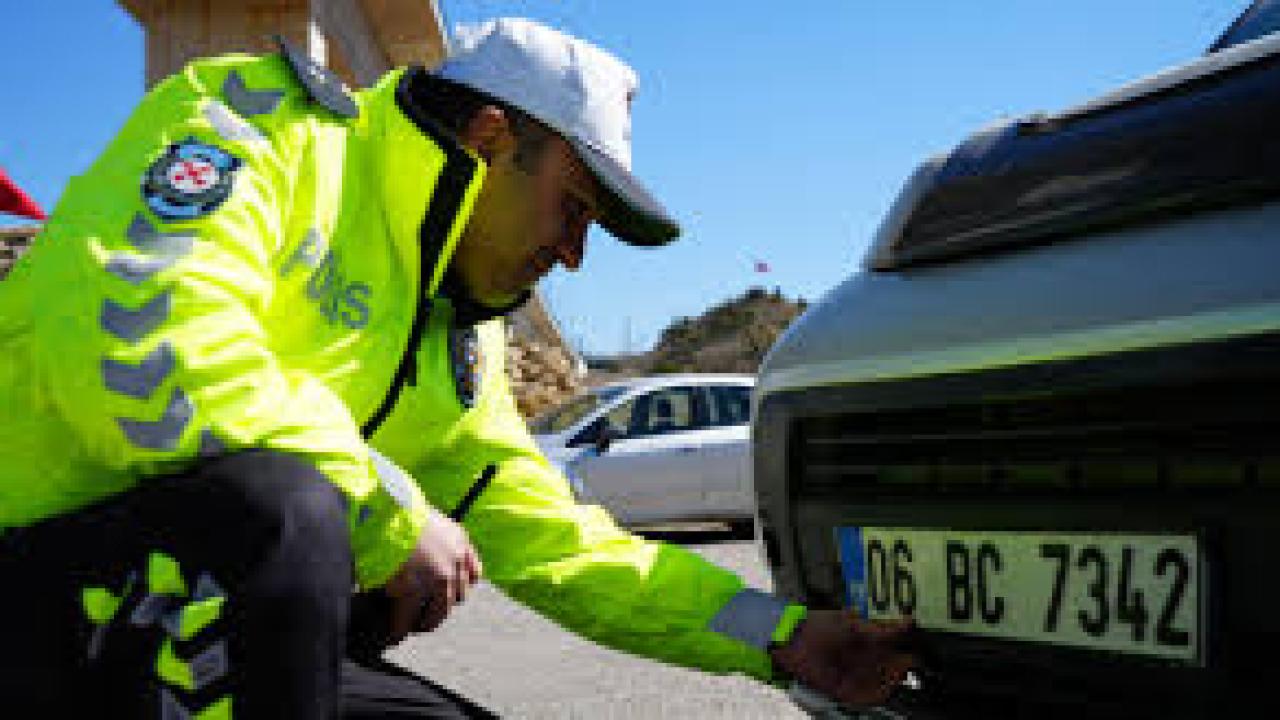 Bakan Çiftçi: "APP plakalarla ilgili uygulanan cezaları sileceğiz"