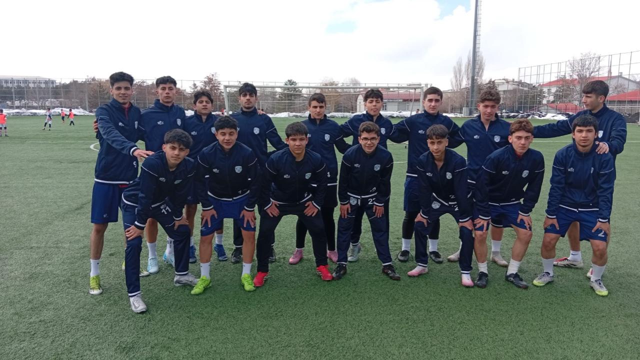 ERZURUMŞEHİR SK TÜRKİYE ŞAMPİYONLUĞUNA KENETLENDİ