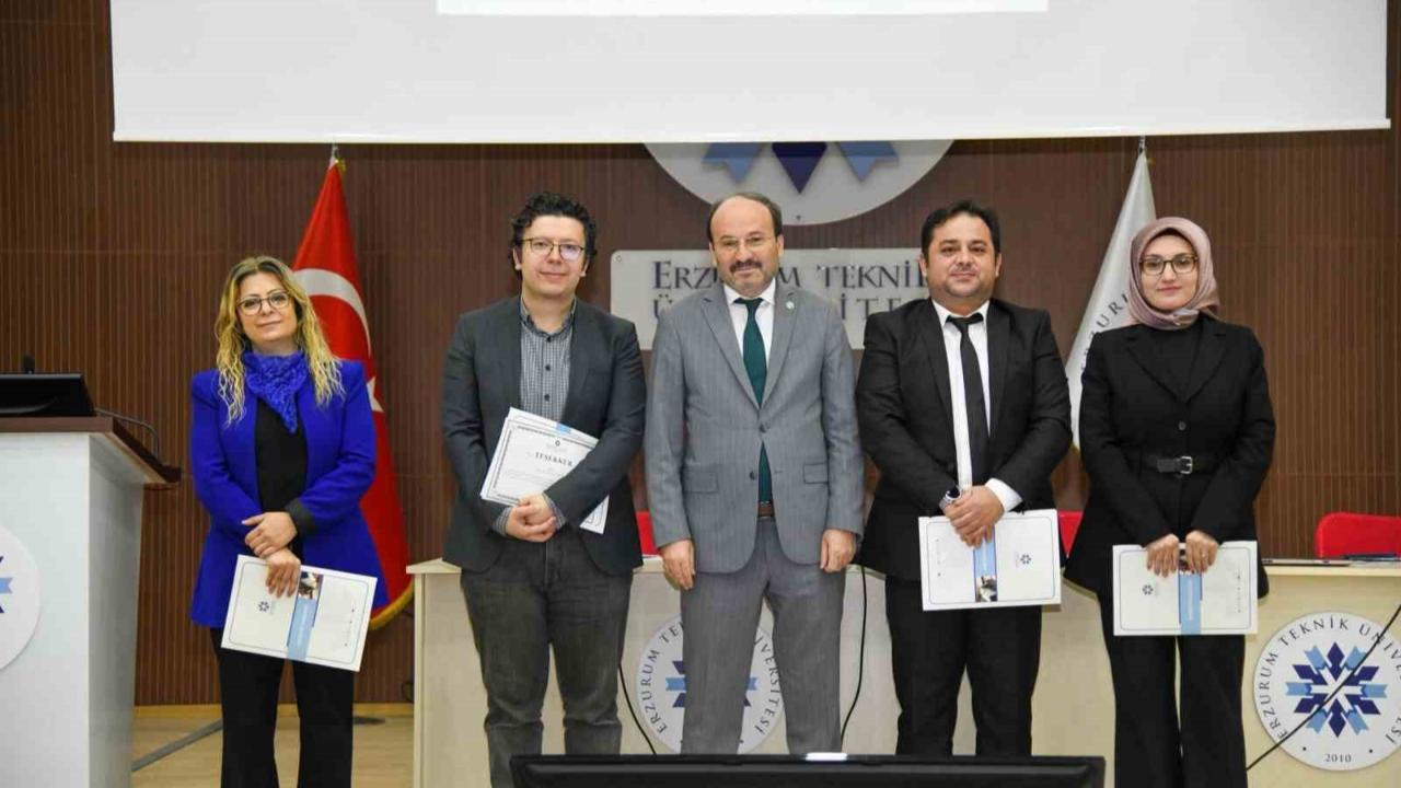 ETÜ’de "İstiklal Marşı’nın Kabulünün 105. yılı ve Mehmet Akif Ersoy" paneli düzenlendi