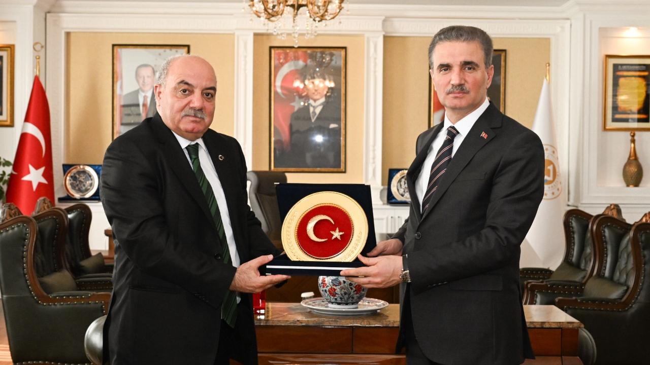 Gödekmerdan Vali Aydın Baruş’u ziyaret etti