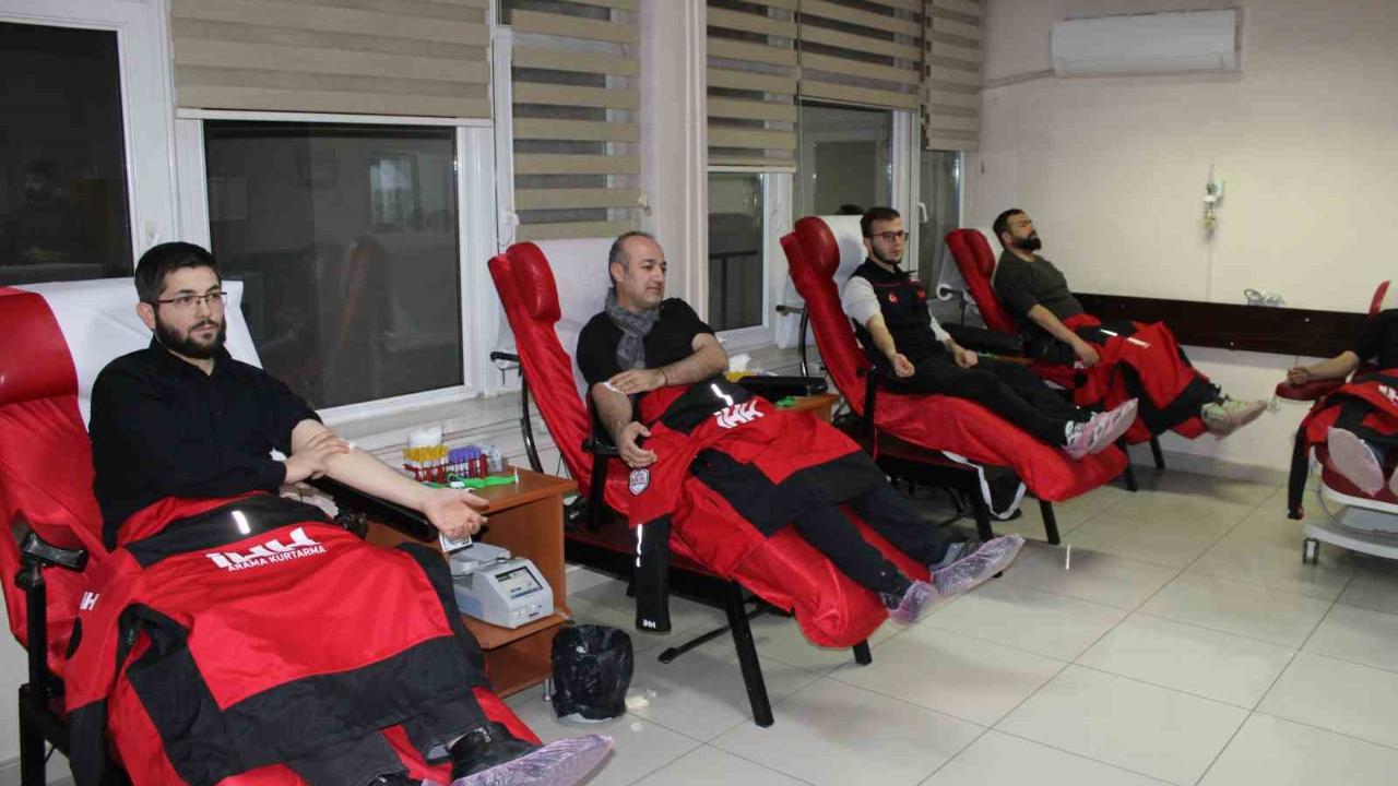 İftar yapıp kan vermeye koştular