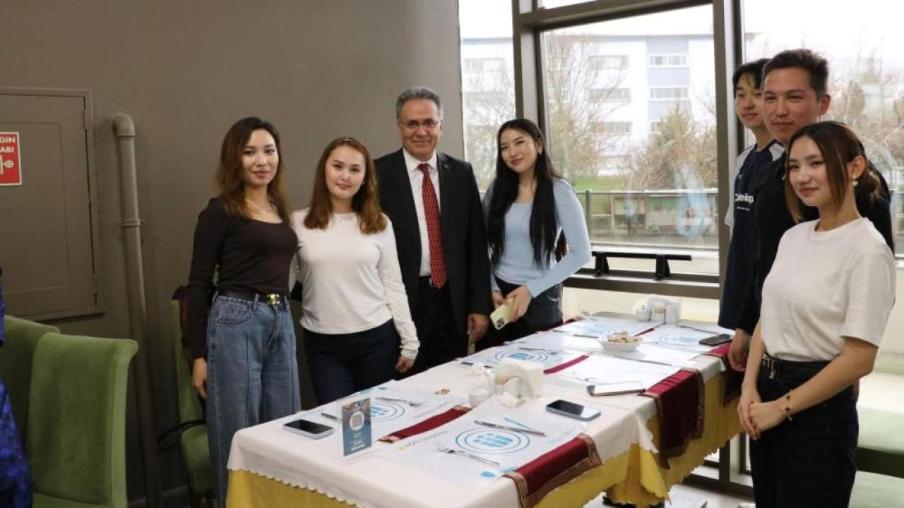 İnönü Üniversitesi'nde bayramlaşma töreni