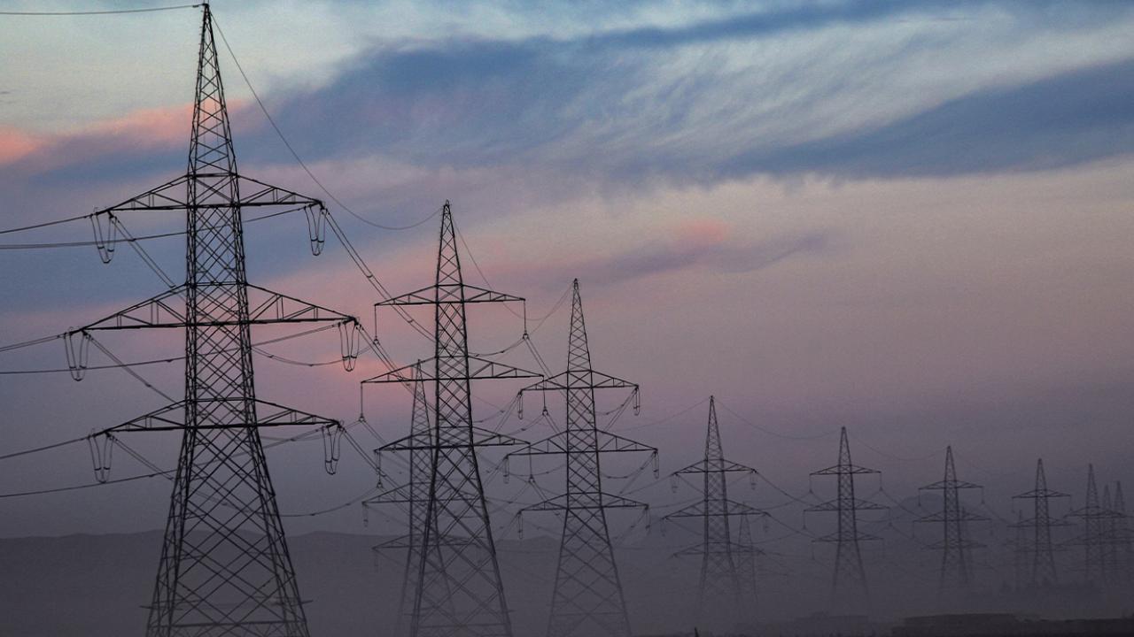 Irak’ta enerji sistemi çöktü: Ülke genelinde elektrik kesintisi