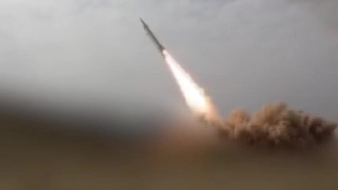 İran Devrim Muhafızları: "İsrail’deki hedeflere 1 ve 2 tonluk 30 ağır füze fırlattık"