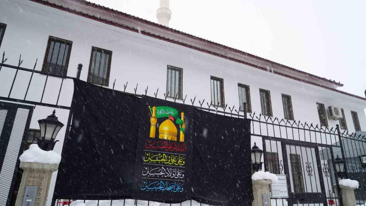 İran’ın Erzurum Başkonsolosuğu’nda taziye defteri açıldı