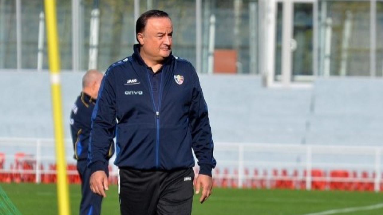 Teknik direktör Engin Fırat son yolculuğuna uğurlandı