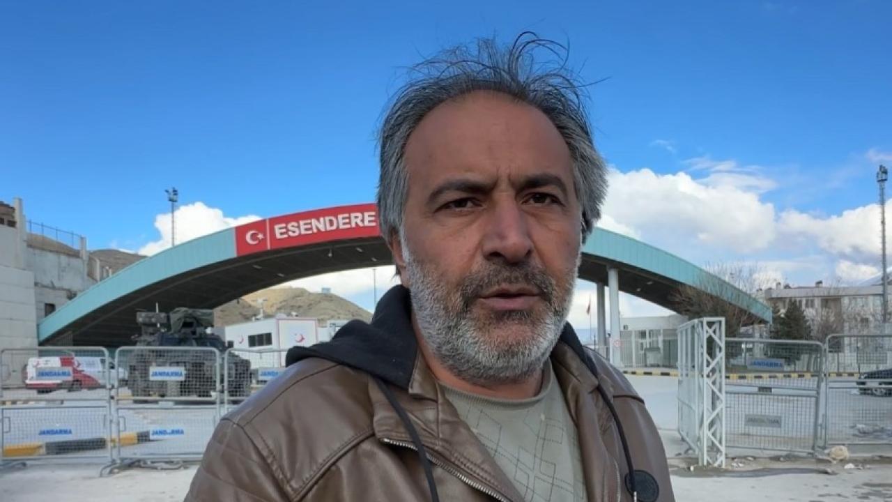 Türkiye-İran sınır kapısında 2 kilometrelik tır kuyruğu oluştu