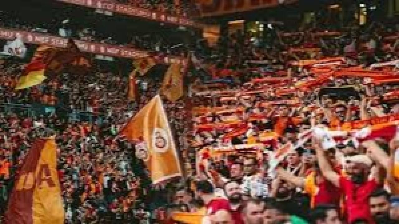 UEFA, Galatasaray’a Liverpool deplasmanı için seyirci yasağı cezası verdi