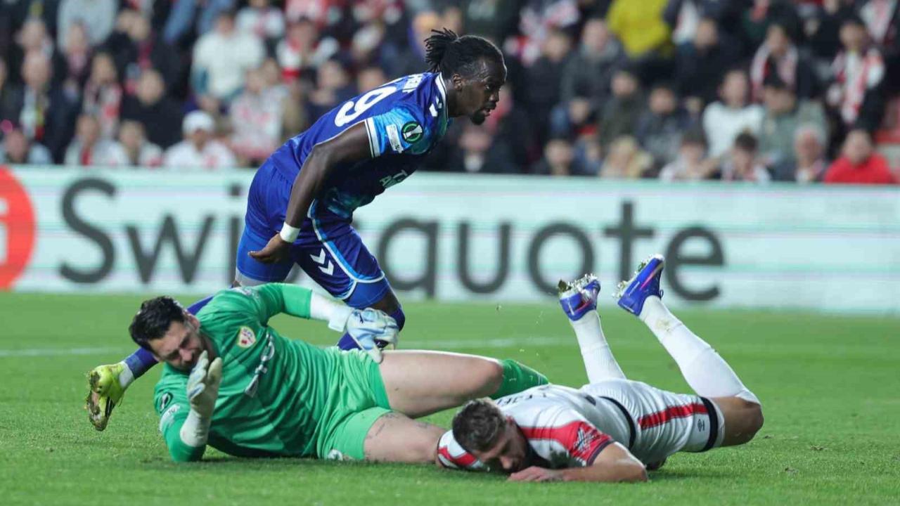 UEFA Konferans Ligi: Rayo Vallecano: 0 - Samsunspor: 1