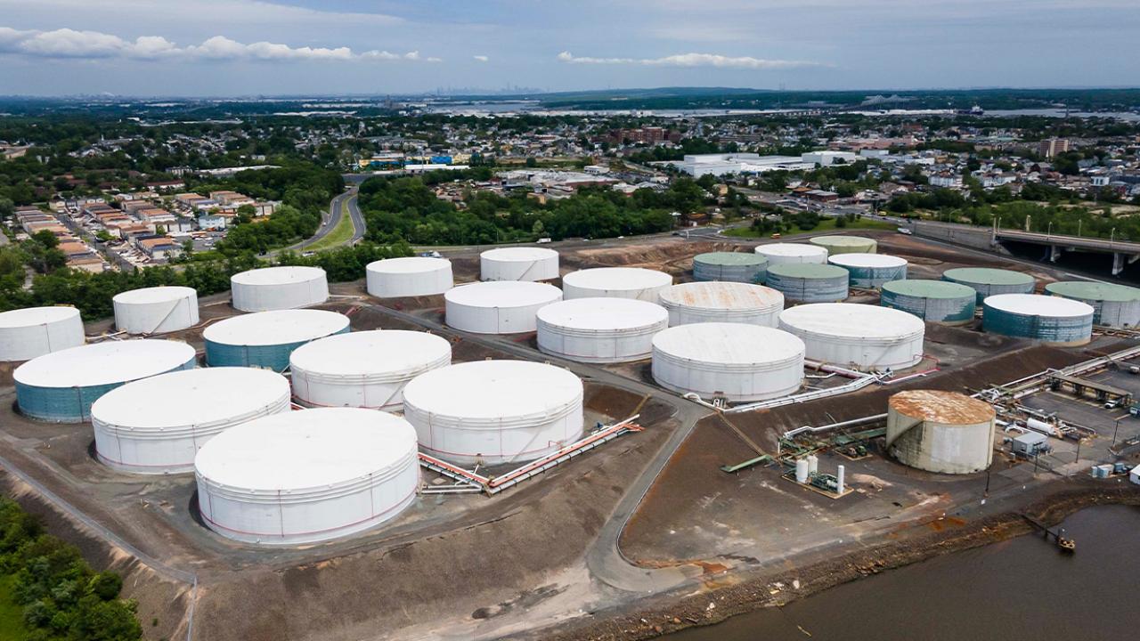 Uluslararası Enerji Ajansı, 400 milyon varillik acil durum petrol rezervini piyasaya sürecek