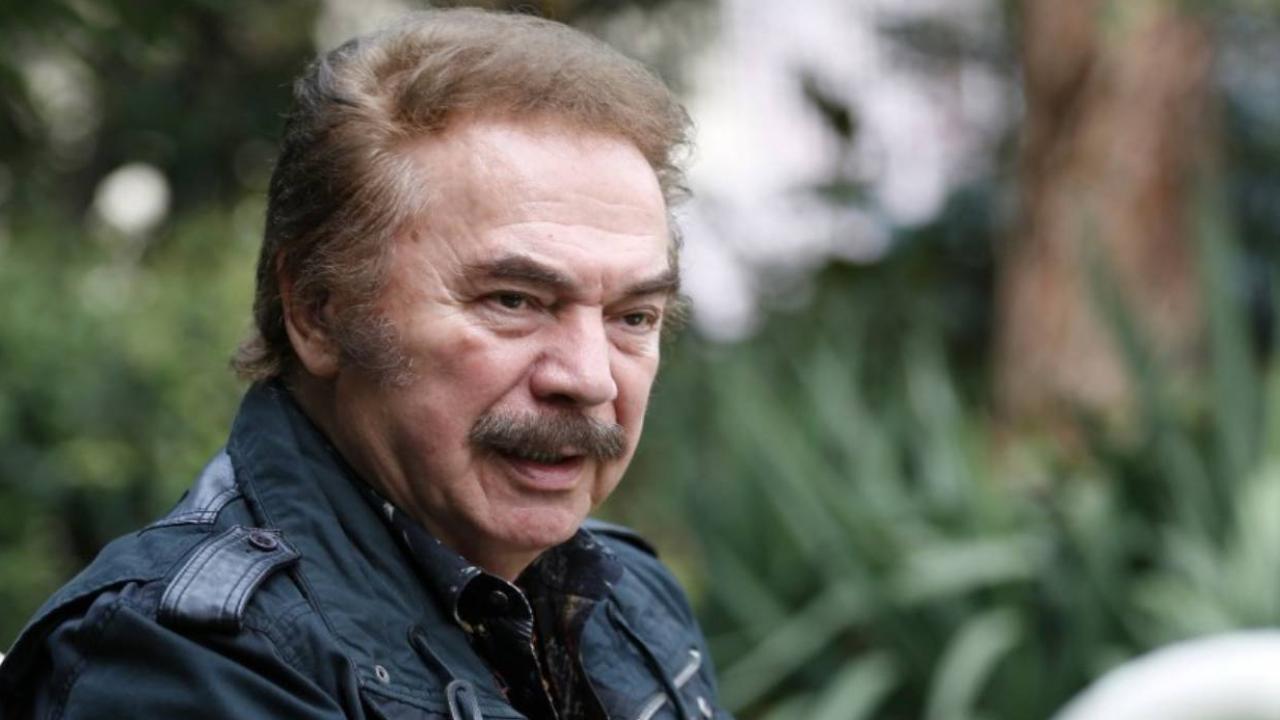 Usta sanatçı Orhan Gencebay, hastanede tedavi altında