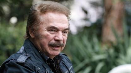 Usta sanatçı Orhan Gencebay, hastanede tedavi altında