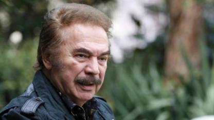 Usta sanatçı Orhan Gencebay tedavisinin ardından taburcu edildi