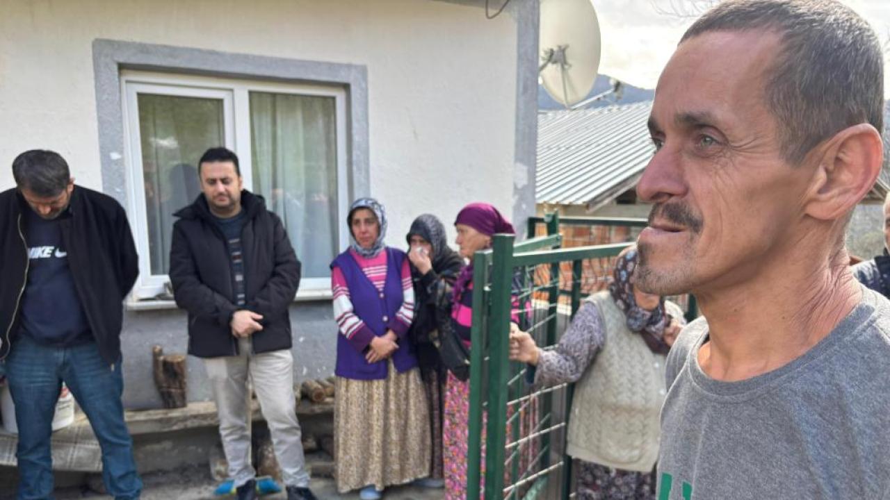 Zihinsel engelli anne ve 2 oğlu ortada kaldı