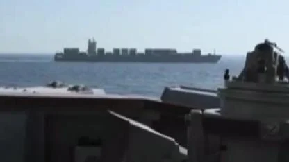 ABD ordusu, ablukaya uymayan İran bandıralı gemiyi vurduğunu duyurdu