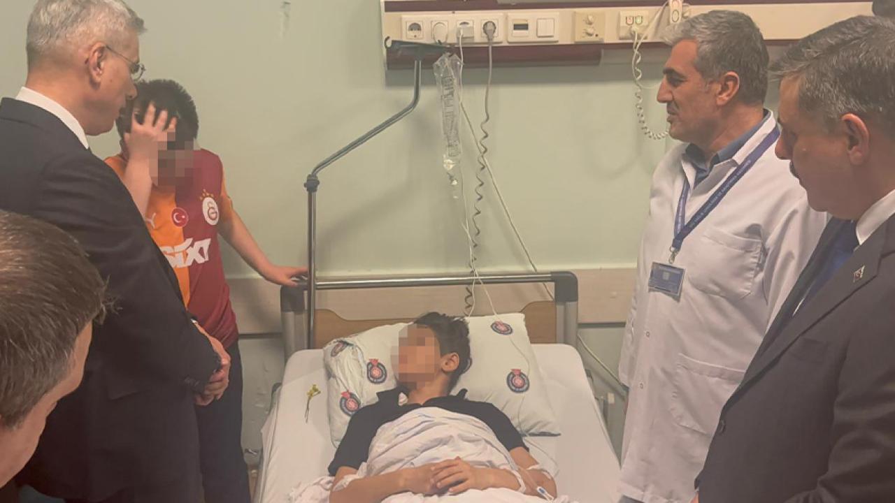 Bakanlar yaralı öğrencileri ziyaret etti