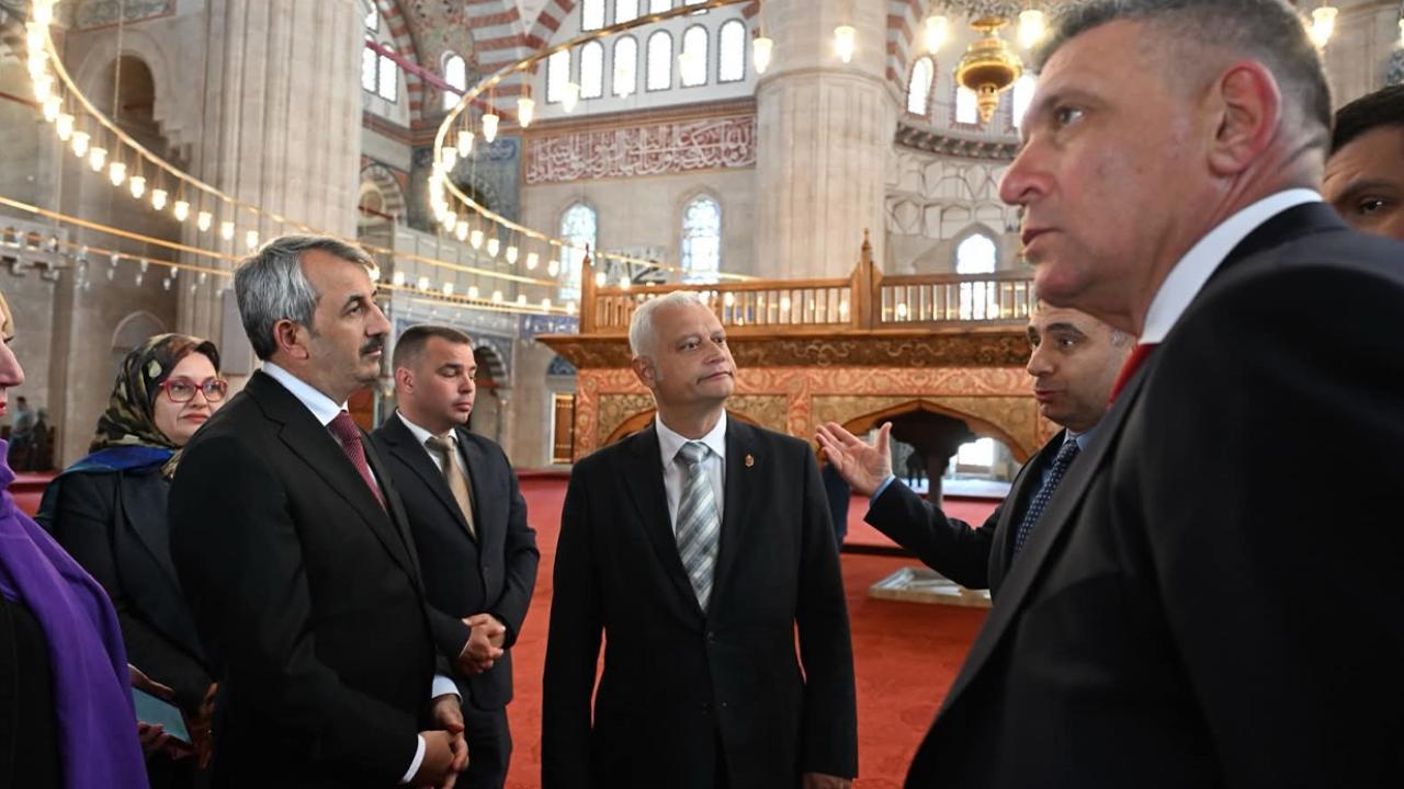 Bulgaristan İçişleri Bakanı Emil Dachev Selimiye Camii’ni ziyaret etti.