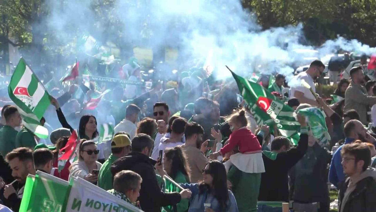 Bursaspor şampiyonluğunu