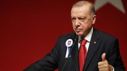 Cumhurbaşkanı Erdoğan: "Emniyet teşkilatımız, suç ve suçluların tamamına karşı gözünü kırpmadan mücadele ediyor"