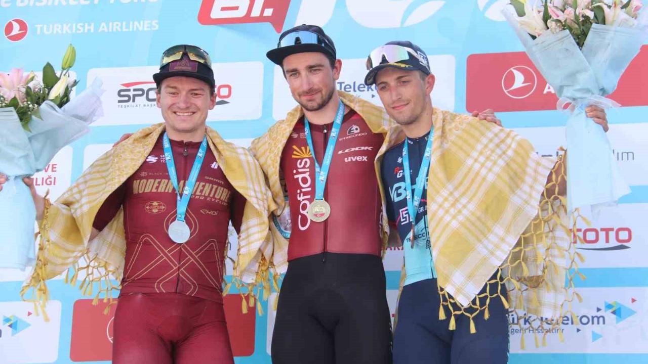 Cumhurbaşkanlığı Türkiye Bisiklet Turu 4. etabın galibi Aniolkowski