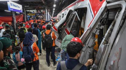Endonezya'da tren kazası: 14 ölü, 84 yaralı