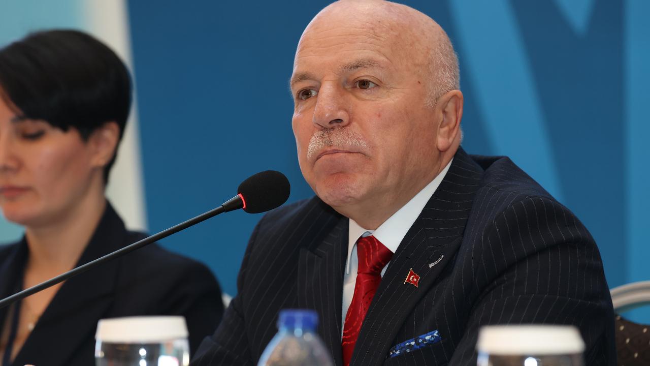 Enerji Kentleri Birliği Başkanı Mehmet Sekmen Güven Tazeledi