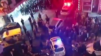 Hamile kadın doğum esnasında hayatını kaybetti, yakınları hastaneyi bastı