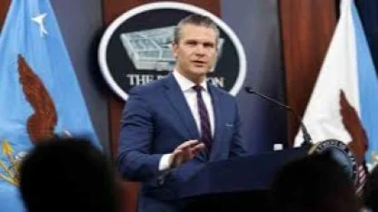 Hegseth: "İran kötü bir seçim yaparsa hem abluka olacak hem de bombalar yağacak"