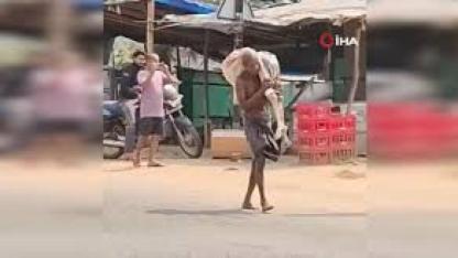 Hindistan’da bir adam para çekmek için kardeşinin iskeletiyle bankaya gitti