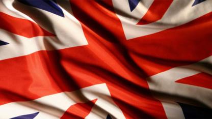 İngiltere’de 1 0cak 2009 sonrası doğanlara ömür boyu sigara yasağı