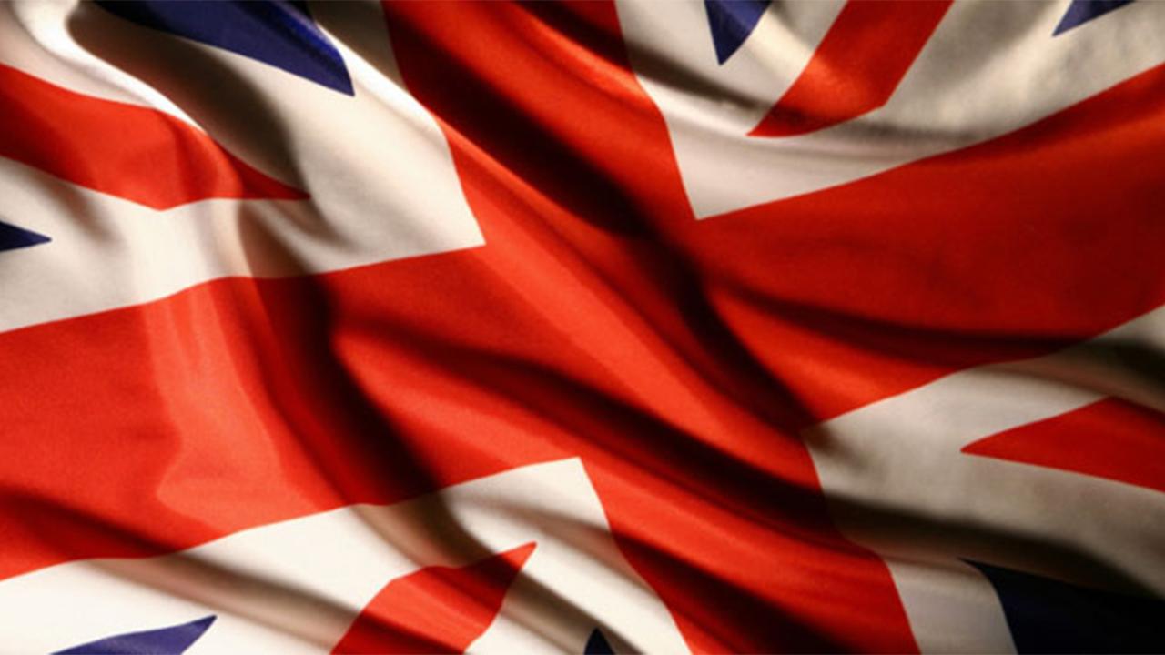 İngiltere’de 1 0cak 2009 sonrası doğanlara ömür boyu sigara yasağı